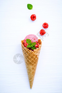 红莓冰淇淋 加鲜橙子和薄荷 可口 营养 食物图片
