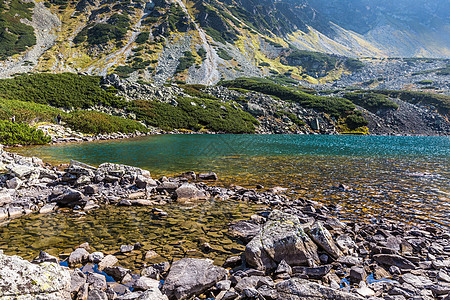 波兰塔特拉山脉5个湖泊谷地的山湖 攀登 雪图片