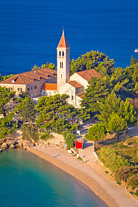 博尔海滩和修道院空中观察 海滨 绿松石 海岸 场景图片