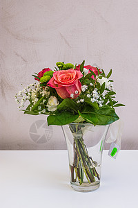 美丽的花卉装饰 周年纪念日 心 花瓣 花束 情人节 热情 香气图片