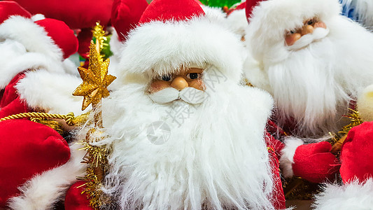 超市里的圣诞老人玩具 团体 老的 套装 冬天图片