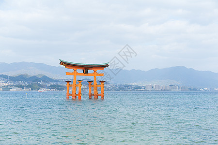 广岛小岛神社的托里图片