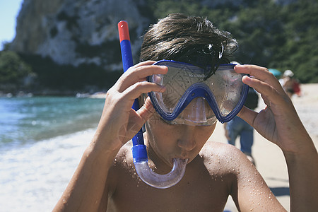 戴潜水面具的男孩 海洋 礁 泻湖 异国情调 珊瑚图片