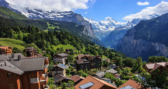 瑞士温根镇 Jungfrau和河谷 的景象图片