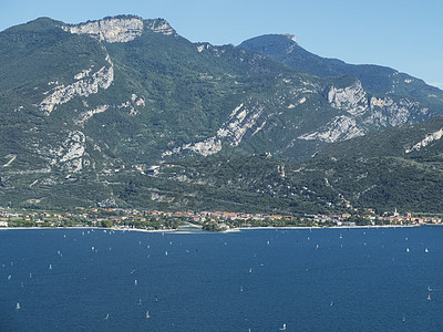 果加拉湖意大利岛的多尔伯乐图片