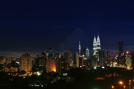 马来西亚城市吉隆坡夜间风景背景