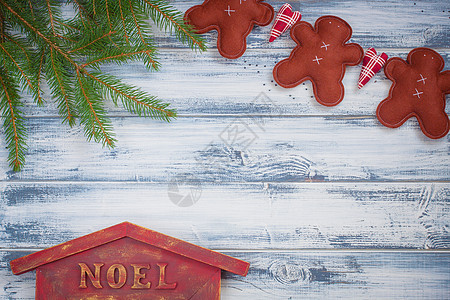 手工生姜人 圣诞树分枝 木制Noel屋 卡片图片