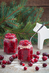 圣诞红莓果酱和新年俄罗斯传统甘糖中的新鲜红莓 乡村 浆果图片