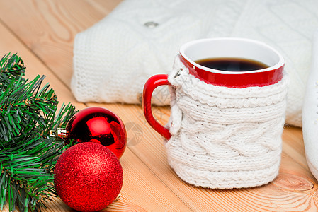 圣诞花生 红蛋和茶水 在编织的汗水中图片