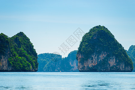 安达曼海的绿色高盛 美丽的岩石 美景海湾图片