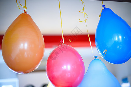 生日彩色气球 娱乐 快乐 喜庆的 家 快乐的 喜悦图片