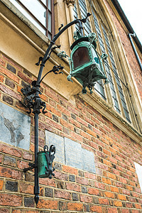 克拉科夫历史广场青铜灯笼;图片