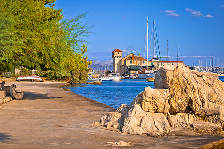 卡斯特尔戈米利卡海滨全景 克罗地亚 老的 达尔马提亚 城市景观图片