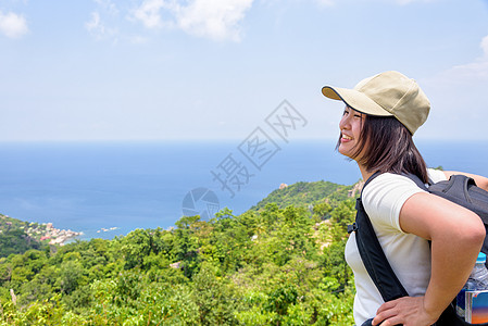 光道观光旅游妇女 山 幸福 高的 云 游客图片