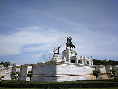 Ayutthaya的Naresuan国王纪念碑提供泰国历史古老的国家 寺庙 佛教图片