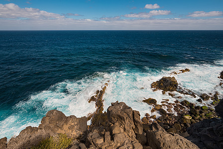 西班牙加那利群岛特纳里夫岛以北布埃纳维斯塔海岸线景观 水 海浪图片