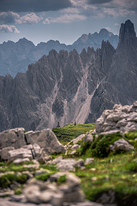 意大利多洛米斯山谷旅游者图片