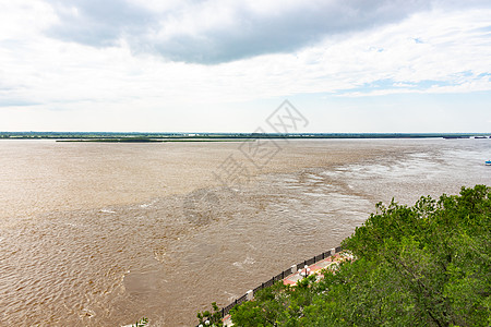 俄罗斯哈巴罗夫斯克市附近阿穆尔河洪水泛滥 2018年7月31日 指针 街道图片
