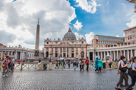 罗马圣彼得广场的圣彼得巴西利卡 意大利 大教堂图片