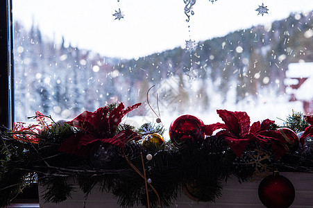 新年准备就绪 冬天 房子 屋顶 霜 窗户 故事 寒冷的图片