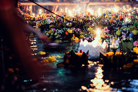 克拉松节 旅行 水 背景虚化 泰国 佛教 户外 蜡烛背景图片