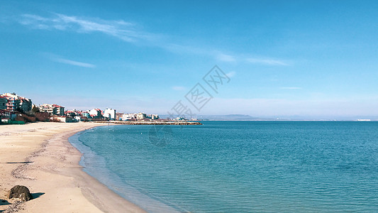 保加利亚波莫里 Pomorie 的 海对蓝天空的景象 美丽的 宁静背景图片