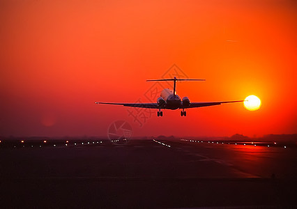 日落时空后起飞客机的起飞 技术 空气 翅膀图片