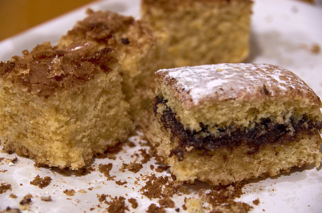 自制巴伦西亚蛋糕 木头 早餐 面包店 健康 牛奶 餐巾图片