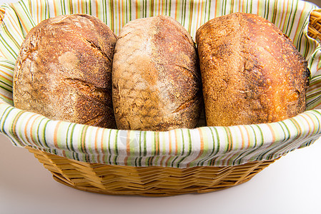 面包篮中三块豆子面包 复活节 美食 酸的 假期 健康图片