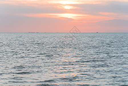 马来西亚梅拉卡海滩上和平日落的景象 风景 海滨图片