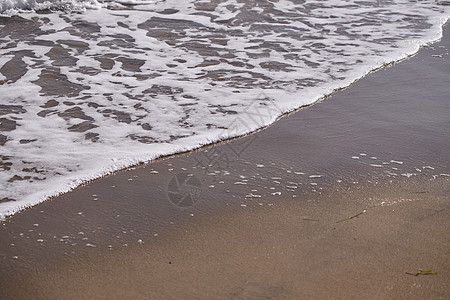 2号海岸线的海浪图片