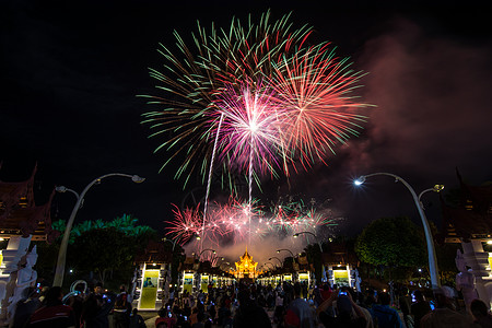 皇室2018年新年活动彩虹烟花 建筑学 圣诞节 派对图片