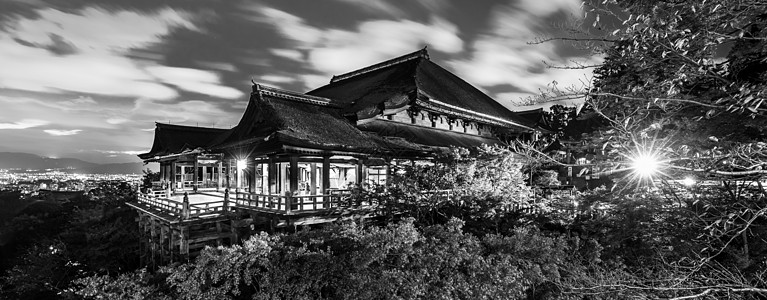 黑白城市日本京都清美津寺庙的黑白夜照照片 宗教 树叶背景