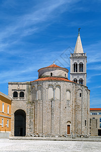 克罗地亚扎达尔圣多纳图斯教堂 蓝色的 建筑 天空图片