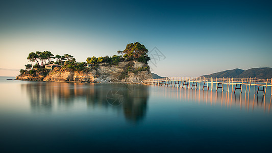 浮雕岛的美丽景色 希腊 欧洲 扎金索斯岛 索斯蒂斯港的春景 自然概念背景之美 长期接触 游客 客串图片