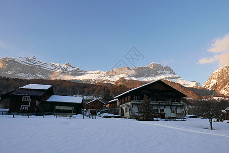法国勃朗峰节假日 法国 小屋 全景 雪 冬天图片