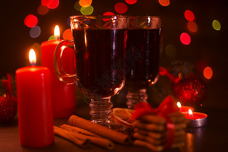 混合葡萄酒和节假日灯 冷杉 背景虚化 温暖的 球 八角图片
