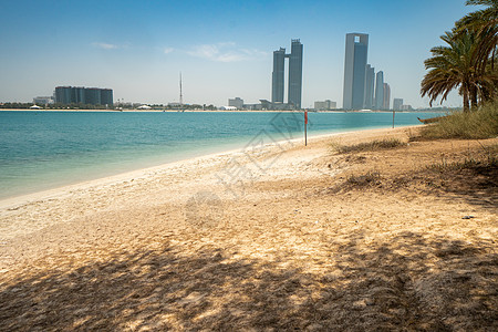 阿联酋阿布扎比的天空线 海 建筑学 半岛 海合会图片