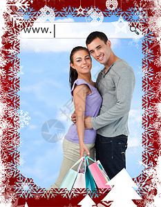 幸福的情侣在地址栏下拿着购物袋图片