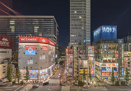 城市漫画Akihabara十字路口空中夜视 建筑学 蓝天背景