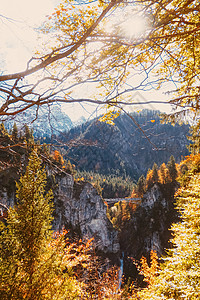 欧洲阿尔卑斯山的美丽性质 秋季高山 湖泊和村庄的风景 旅行和旅游目的地等 奢华 蒂罗尔图片