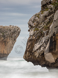 阿斯图里亚斯的海洞洞穴 地中海 海岸 天空 美丽的 岛图片