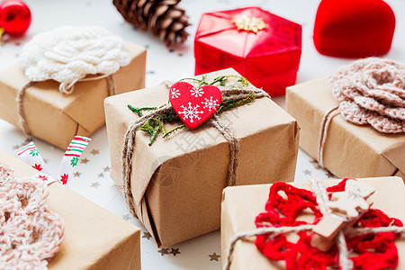 2017年圣诞节和新圣诞和新年背景 有礼物和礼带 展示 纸图片