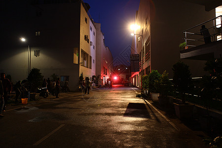 度假胜地 木头 轻装饰 草地 游泳池 竹子 波浪 环境图片