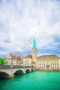 苏黎世具有历史历史意义的城市中心 著名的Fraumunster教堂和瑞士Limmat河 欧洲图片
