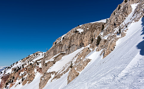 西班牙的雪山 场景 蓝色的 马塞拉 顶峰 冬天 滑雪图片