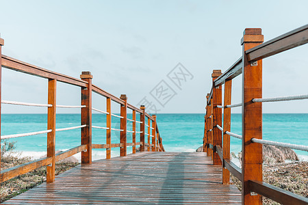 古巴卡约拉尔戈的木桥和绿海 假期 木头 热带 避风港图片