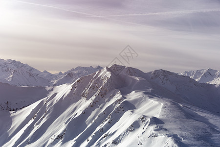 冬季雪覆盖了欧洲的山峰 对Wi来说是个好地方 天气 全景图片