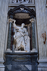 罗马Labano的圣托马斯·圣乔瓦尼图片