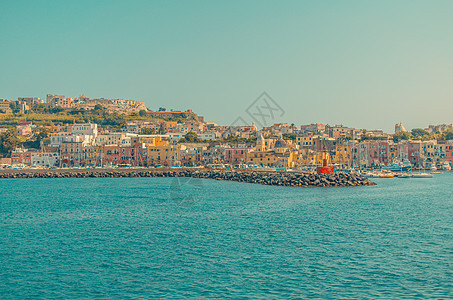 普罗西达是意大利南部那不勒斯海岸外的法列格里安群岛之一图片